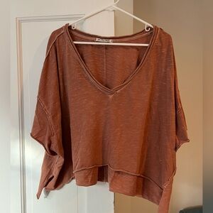 We the Free oversized V-neck cropped tee, size large